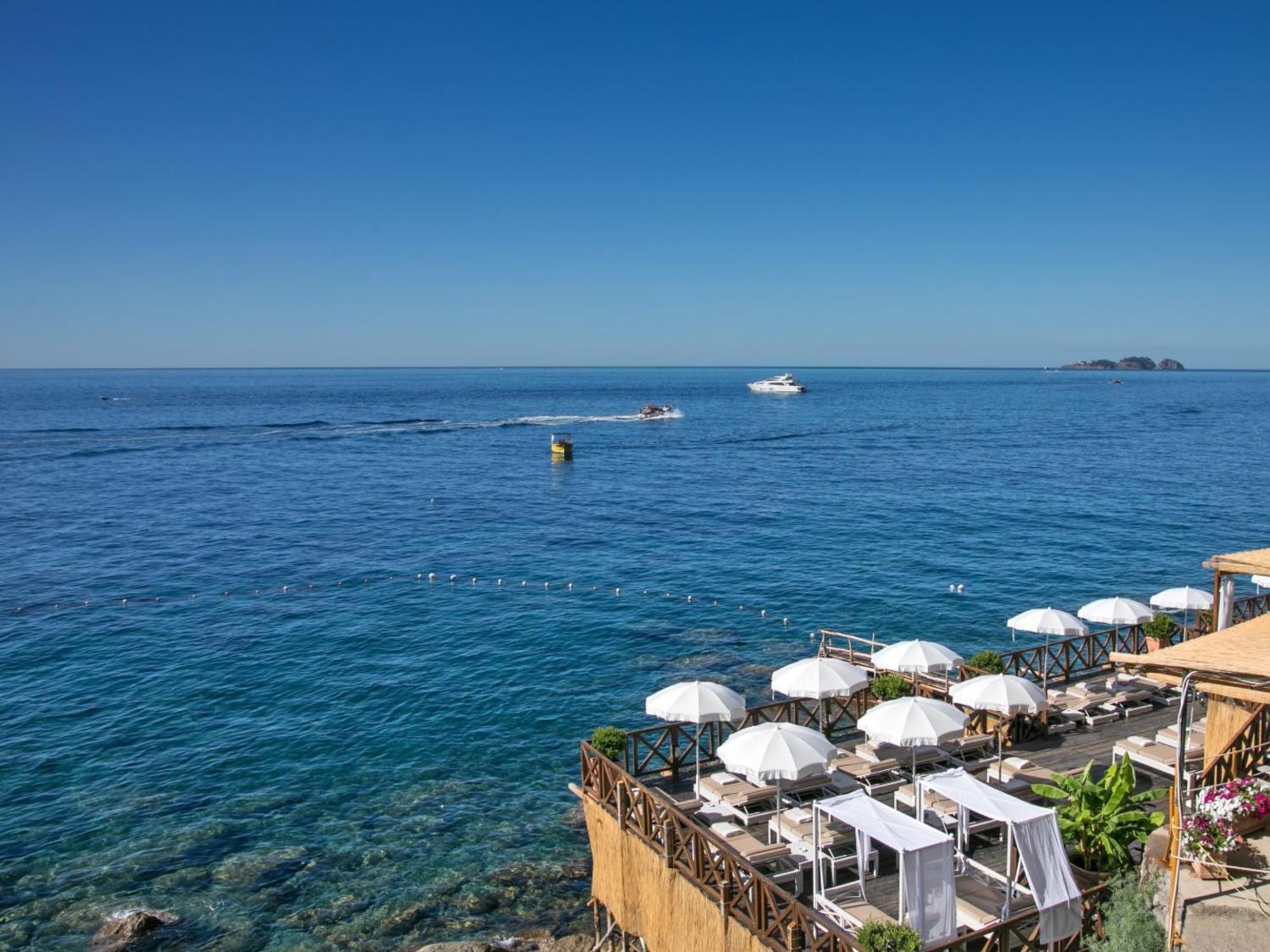 Hotel Le Agavi Позитано Екстериор снимка